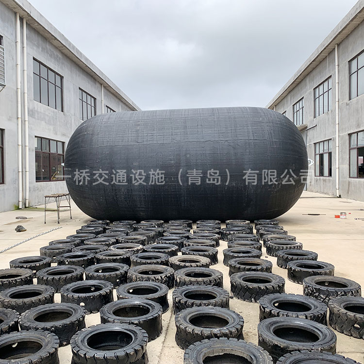 船用护舷